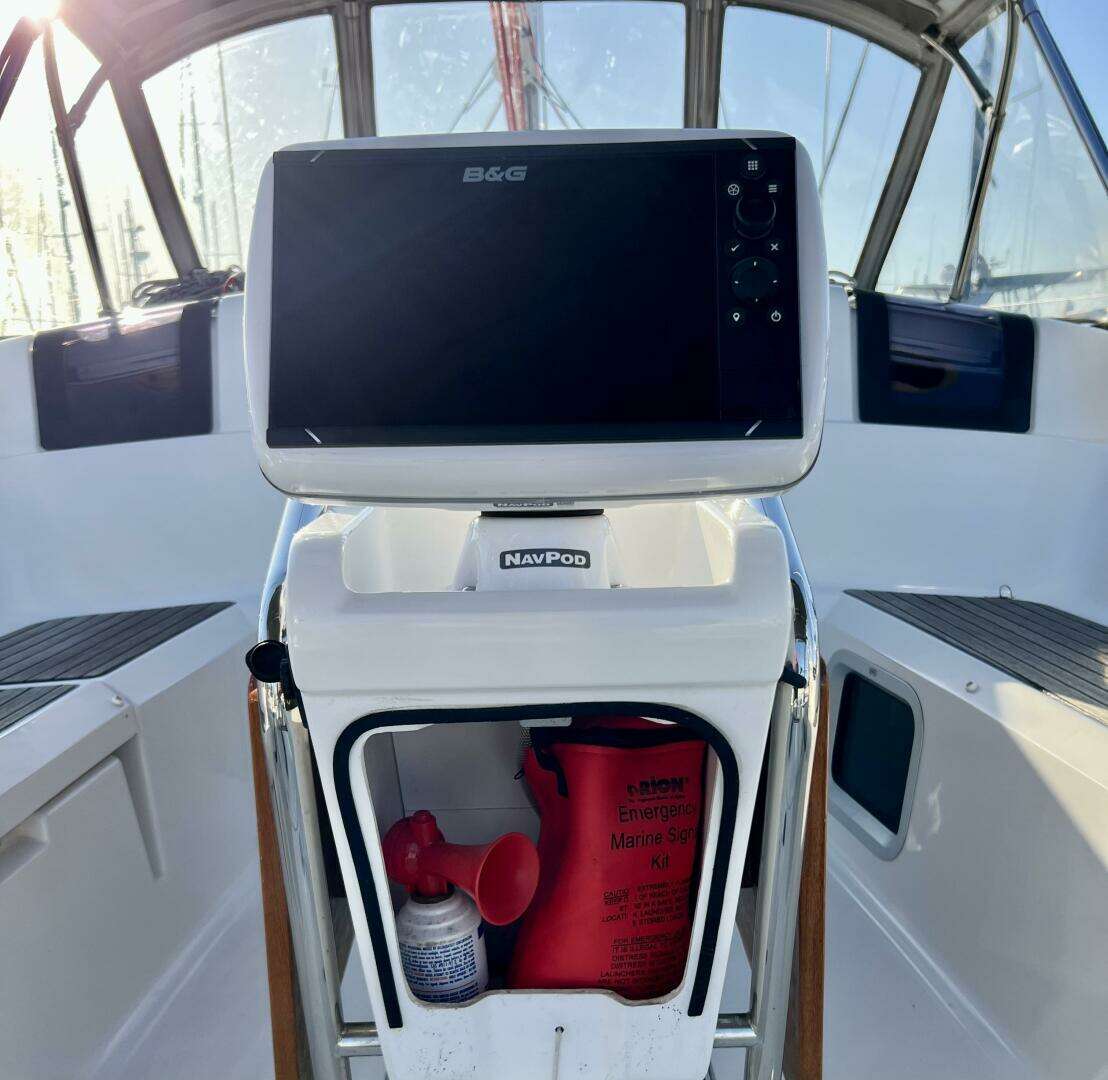2013 Jeanneau 379 - Image 50