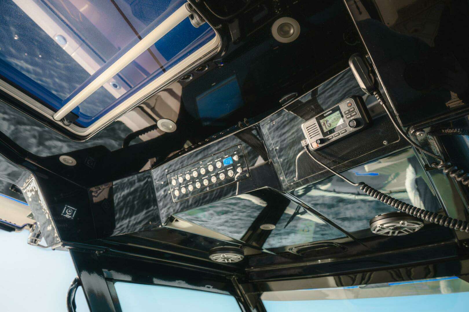 2024 Scout 377 LXF - Image 17