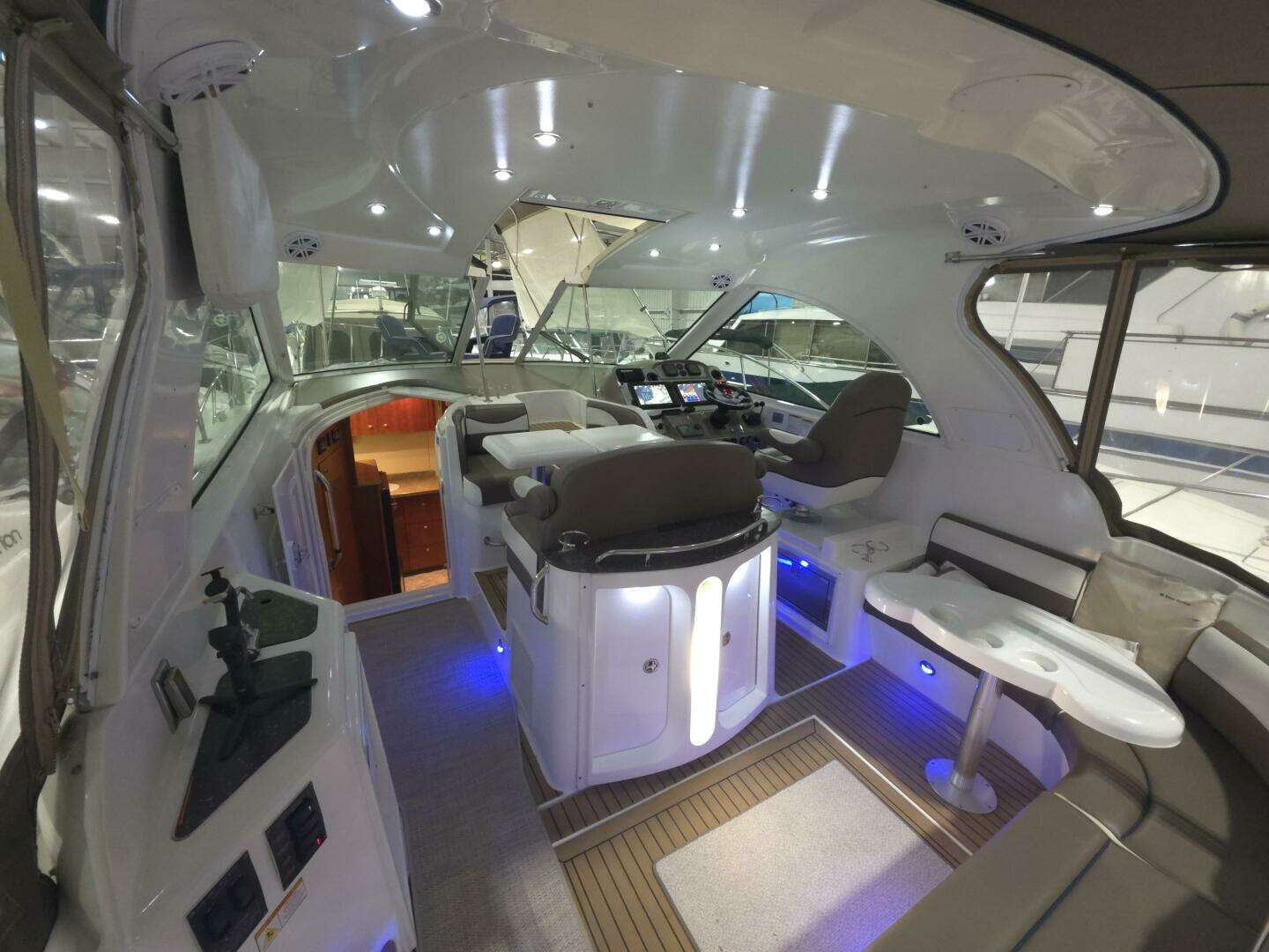 2008 Cruisers Yachts — - Image 30