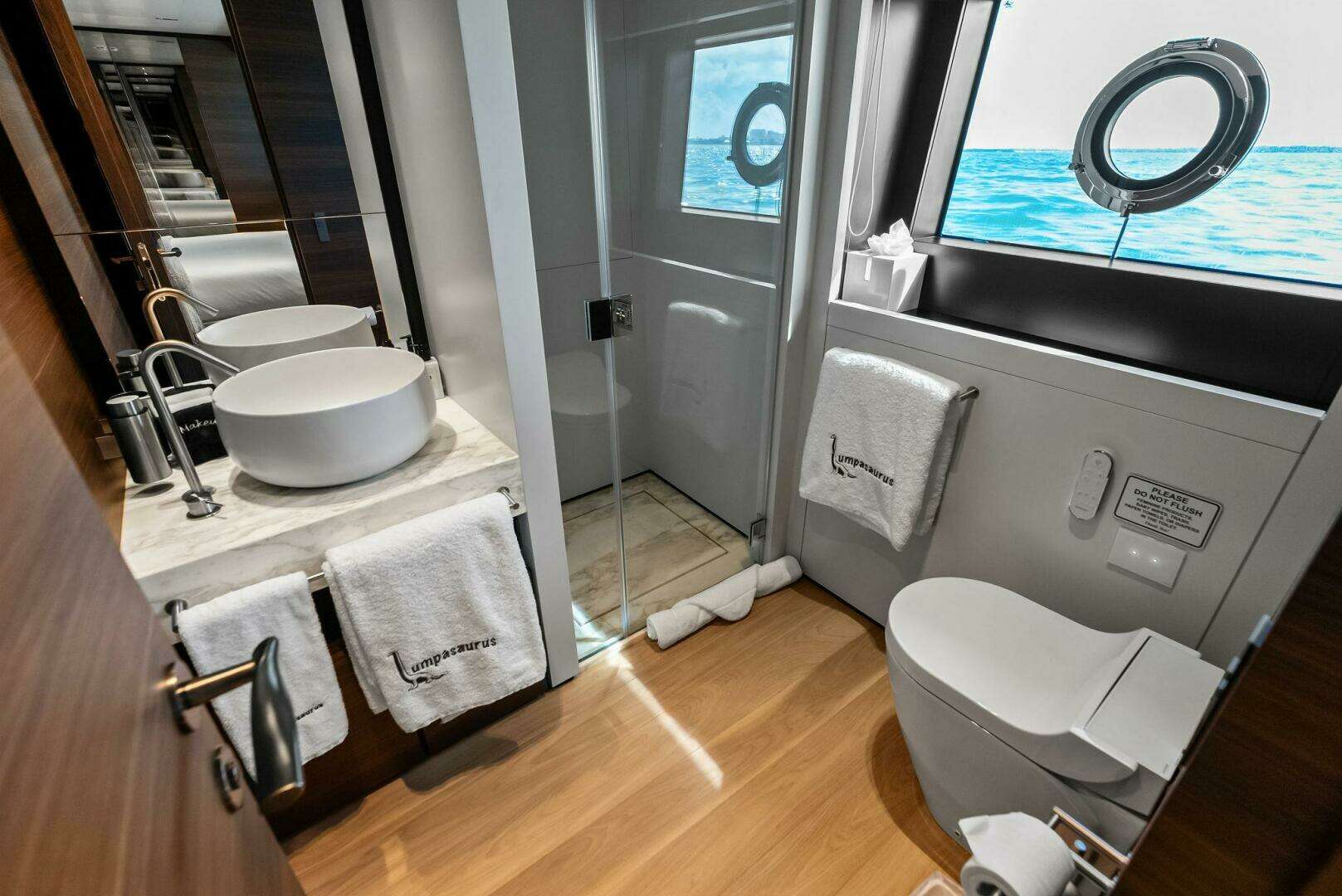 2023 Custom Line 33 Navetta - Image 84