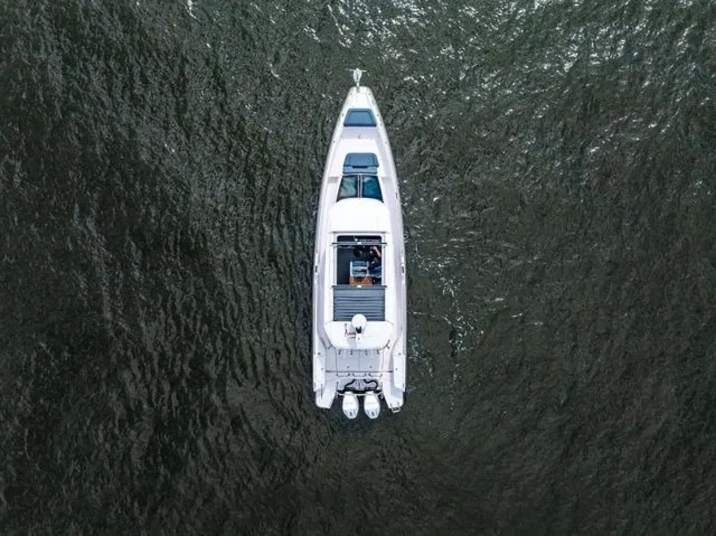 2022 Axopar 37 XC CROSS CABIN - Image 49