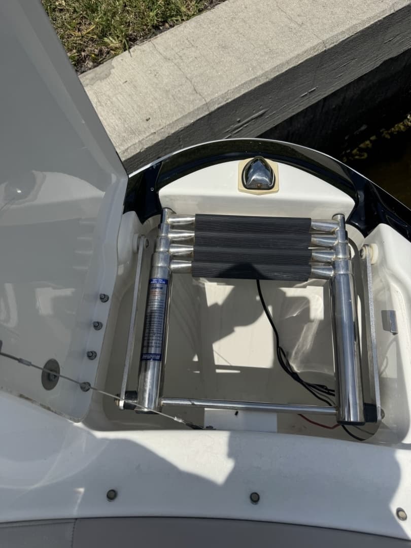 2014 Formula Bowrider - Image 16