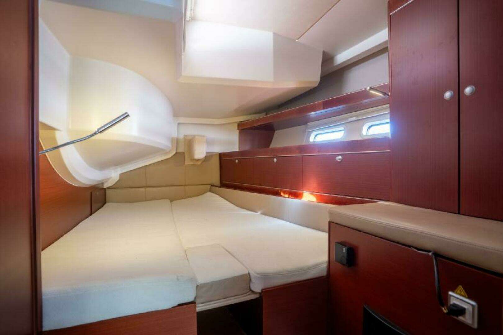 2013 Hanse 575 - Image 18