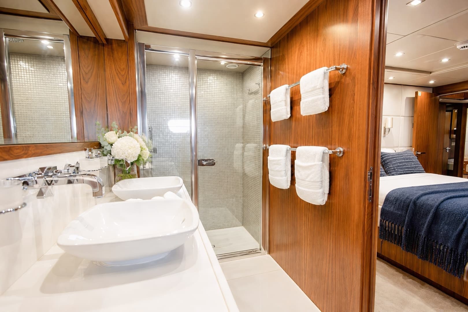 2014 Sunseeker 131 - Image 36