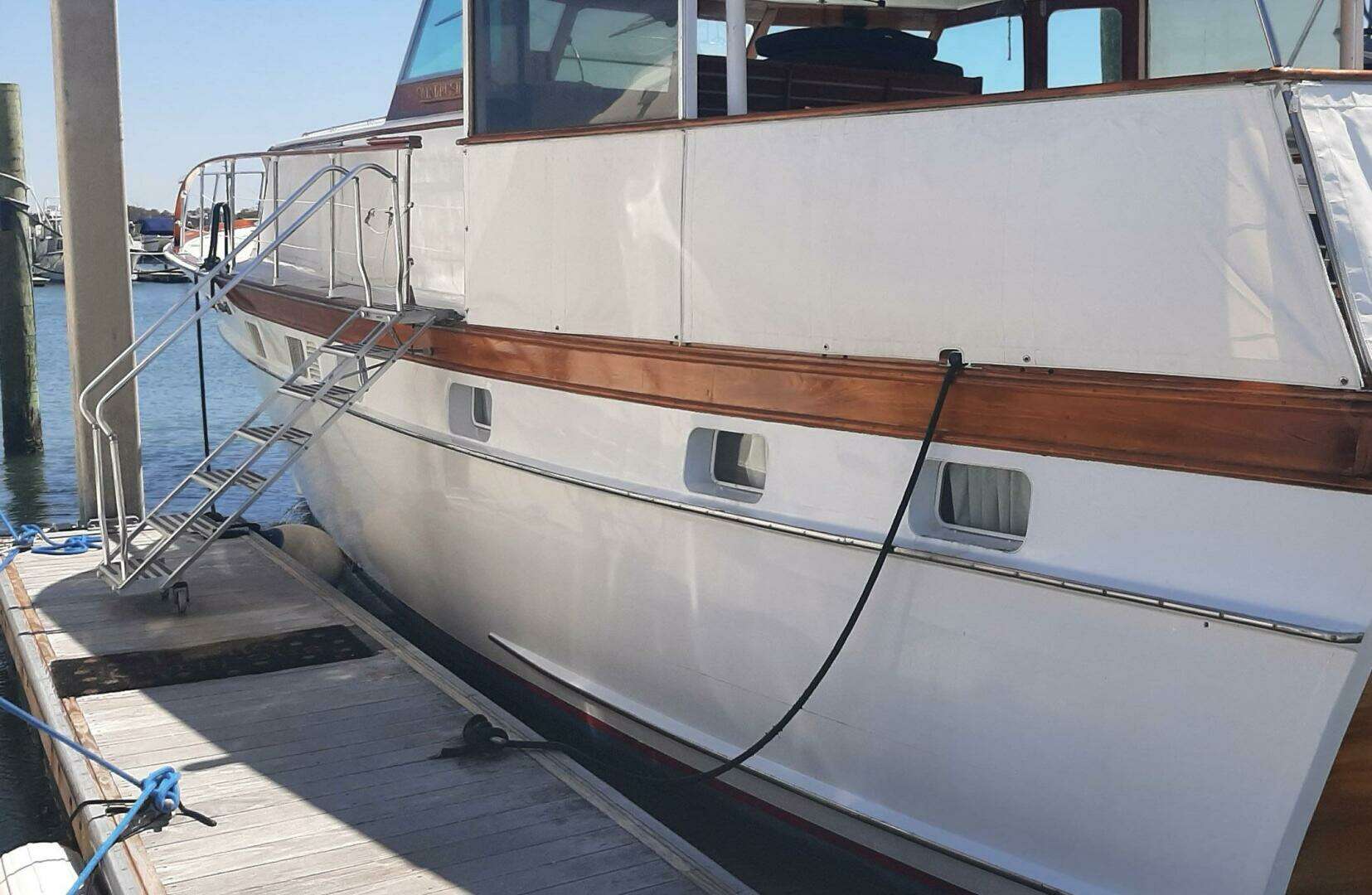 1966 Trumpy 55 - Image 17