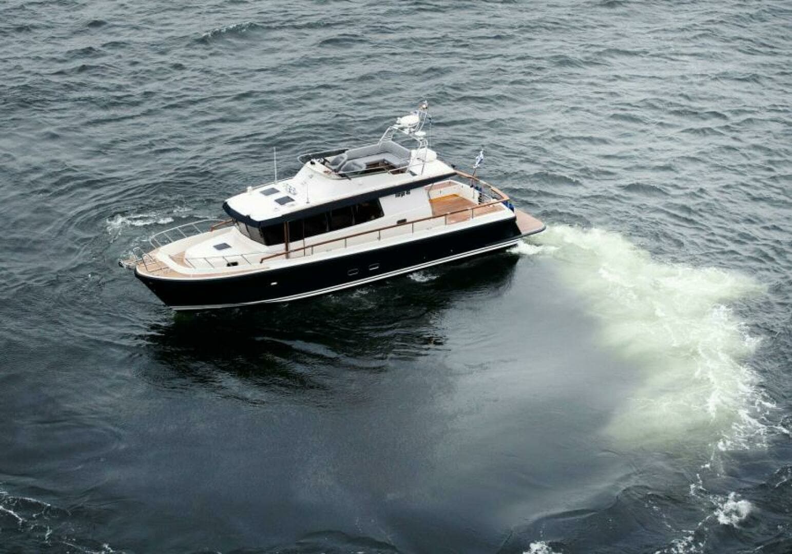 2028 Targa 46 - Image 16