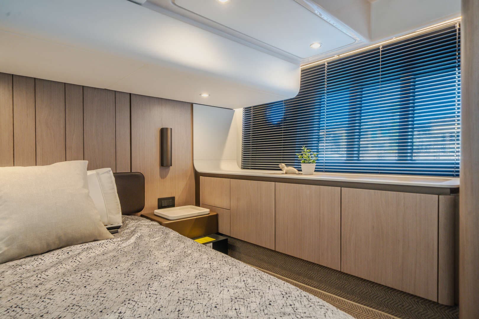 2022 Azimut 50 FLY - Image 18