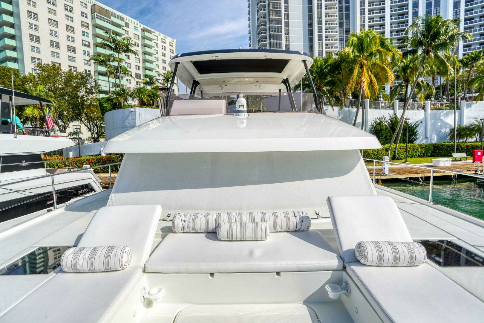 2022 Fountaine Pajot MY6 - Image 80