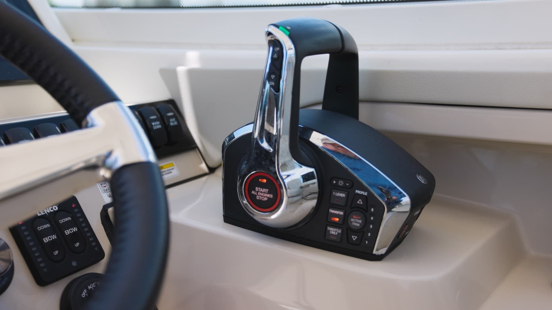 2024 Boston Whaler 280 Vantage - Image 6