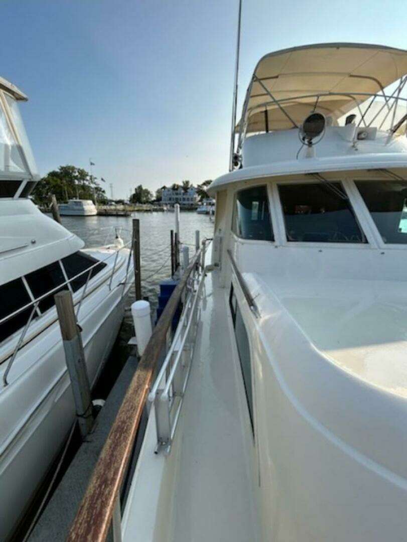 1984 Hatteras 53 Extended Deck Motor Yacht - Image 5
