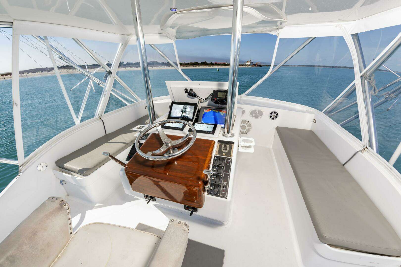 2000 Custom Carolina Terry Guthrie Sportfish - Image 15
