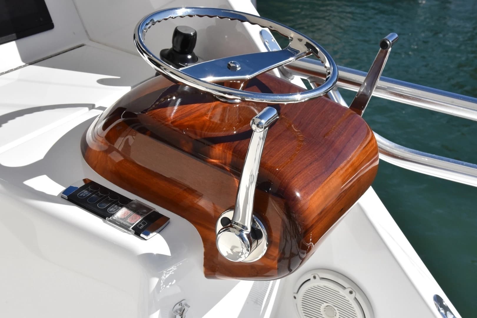 2019 Viking 80 Skybridge - Image 71