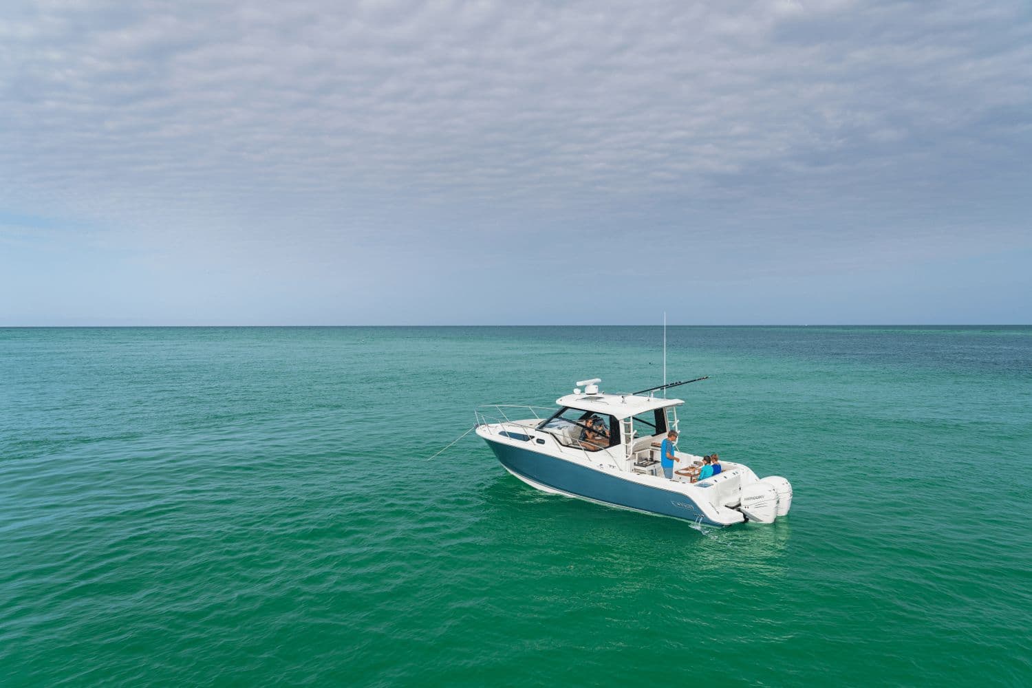 2026 Boston Whaler 325 Conquest - 25