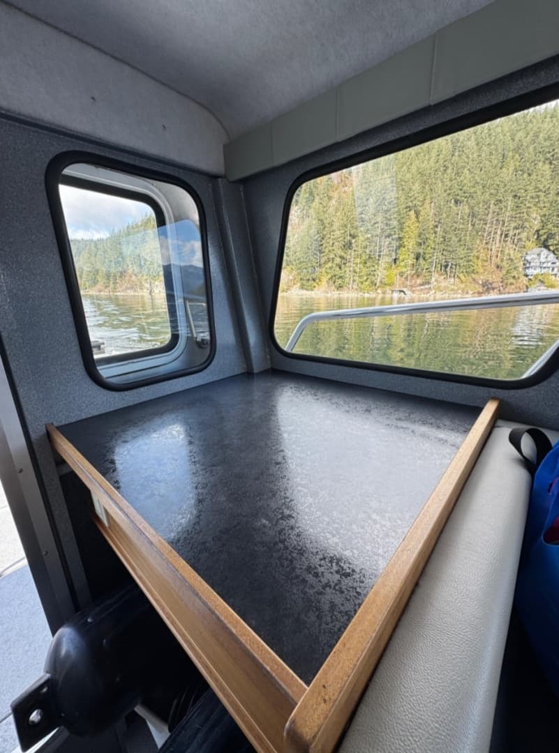 2018 KingFisher 2725 Weekender - Image 12