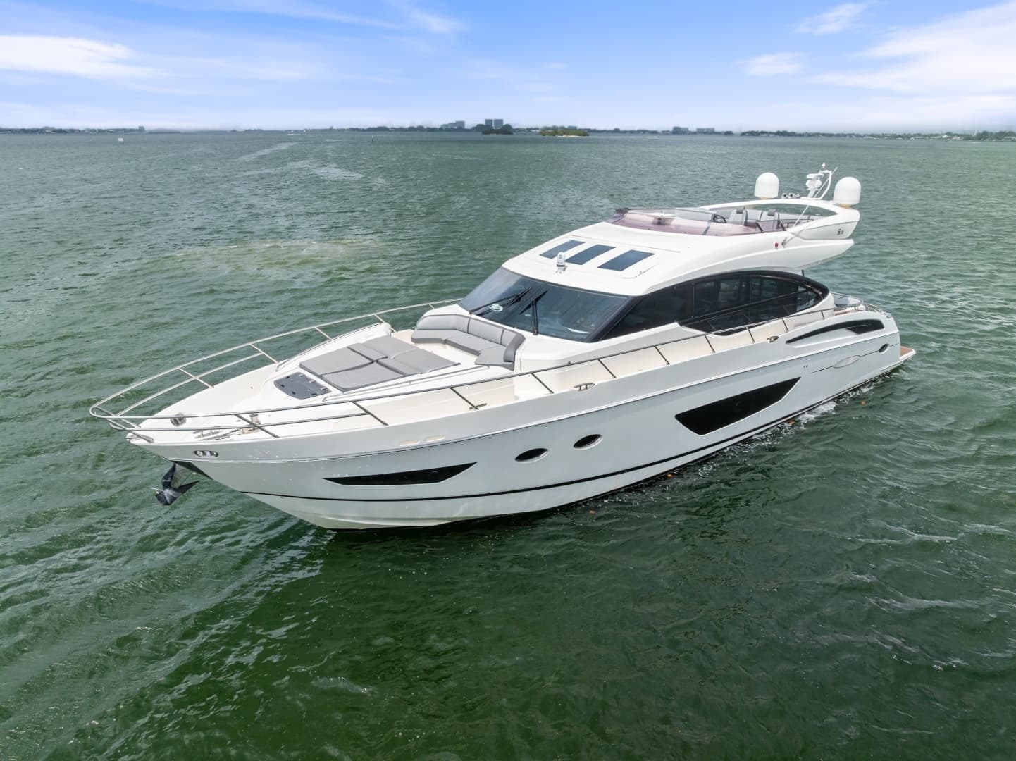 2014 Princess S72 - Image 4