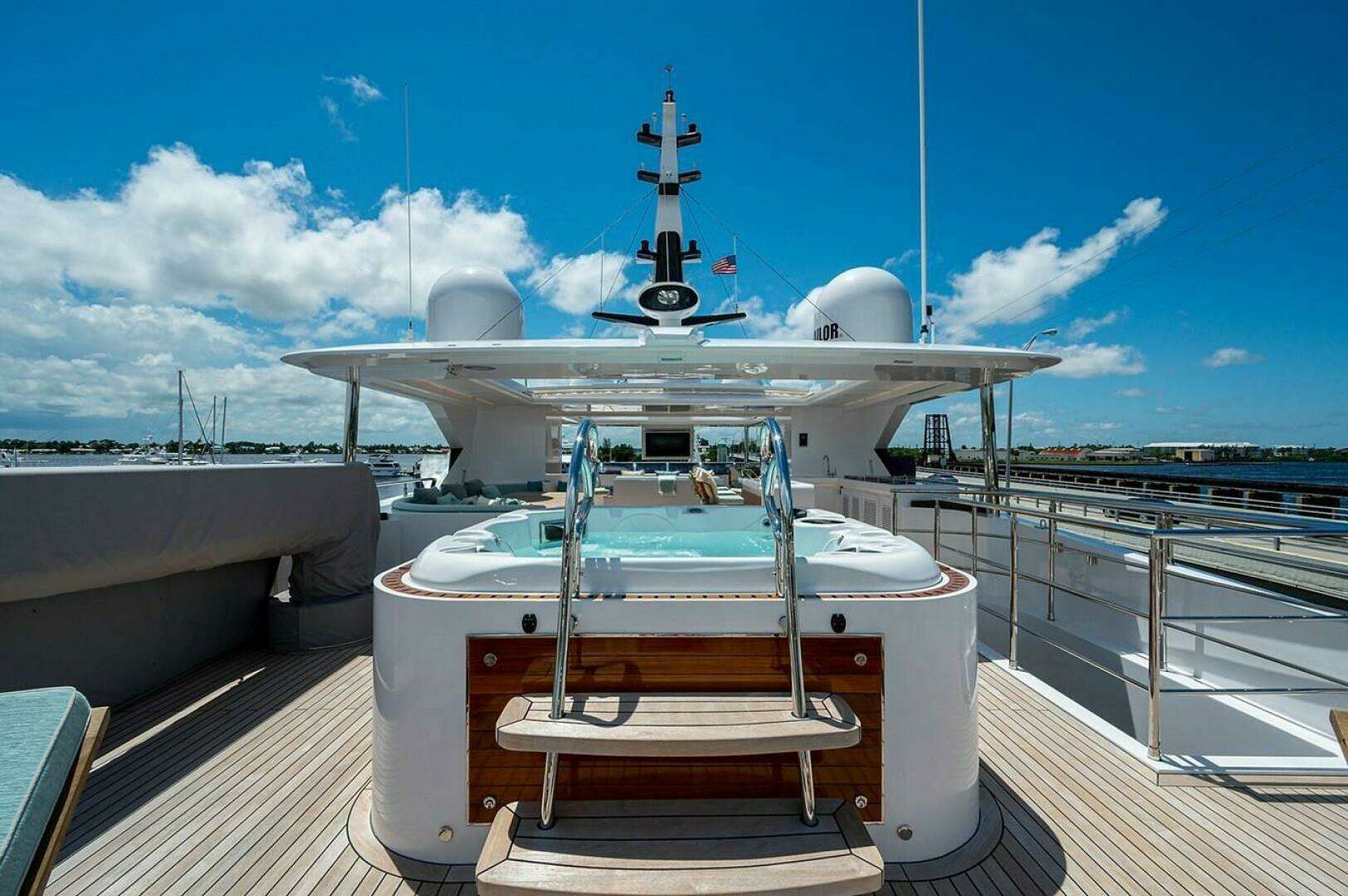 2020 Majesty Yachts 140 - Image 9