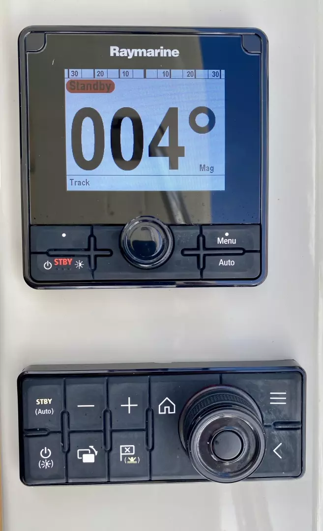 2018 Azimut Flybridge - Image 36