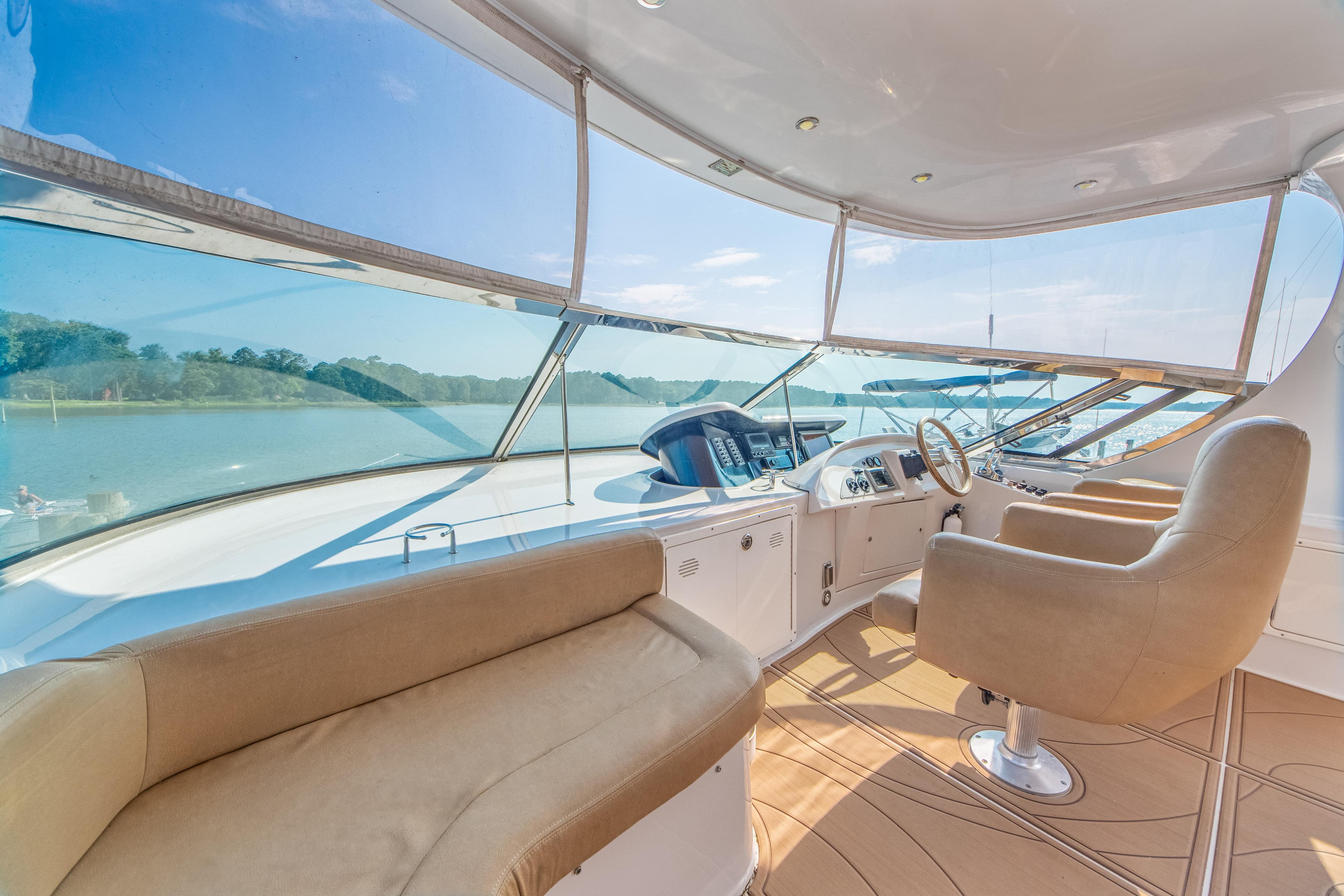 2009 Bluewater Yachts 65 Legacy - 26