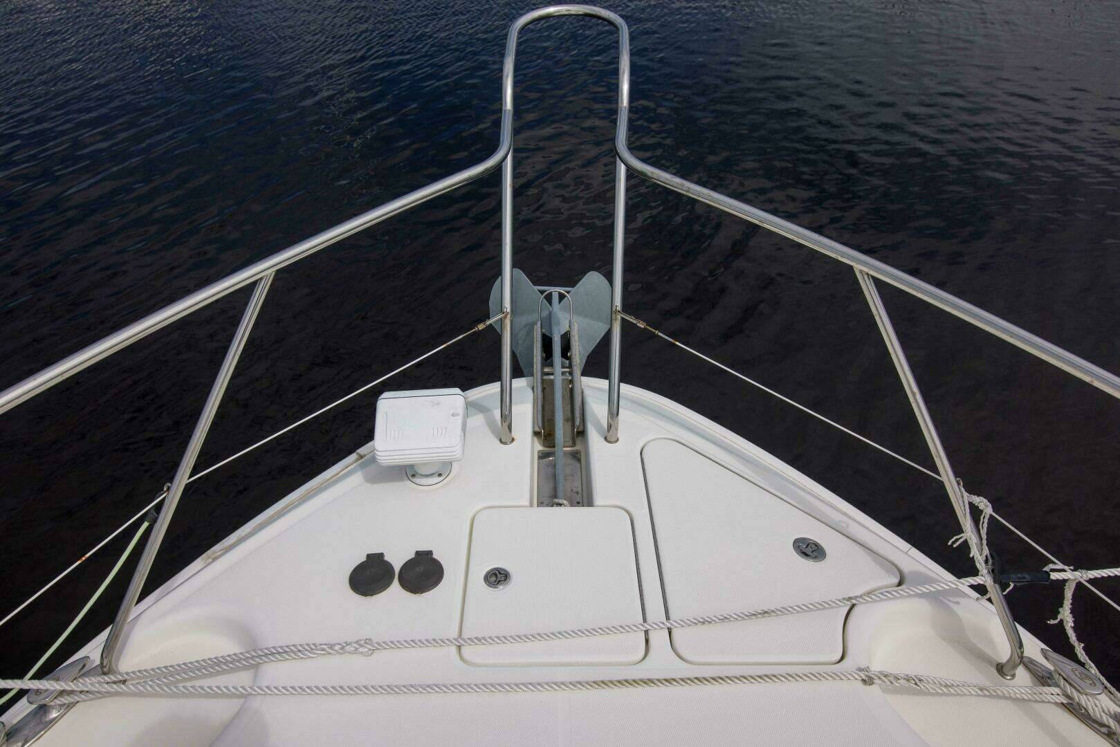 2009 Silverton 52 Ovation - Image 28