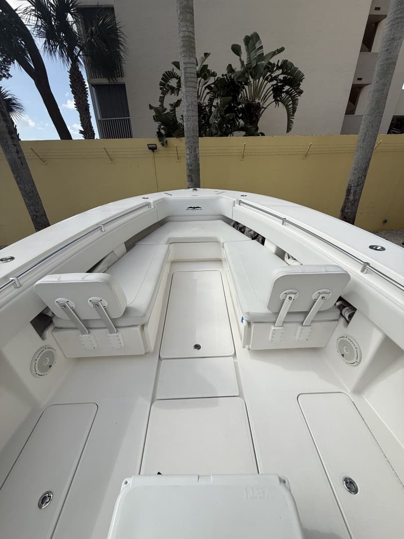 2018 Invincible 36 Center Console - Image 15