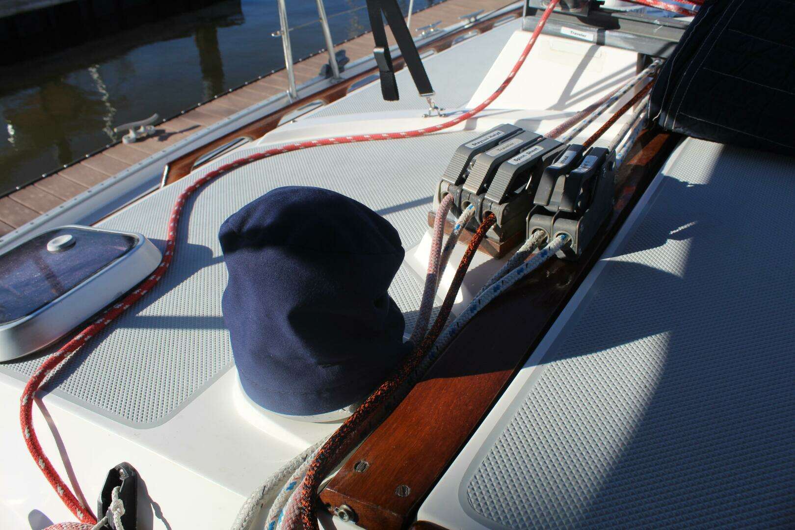 1990 Catalina 42 - Image 7