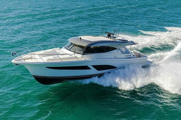 2026 Riviera 465 SUV - Image 1
