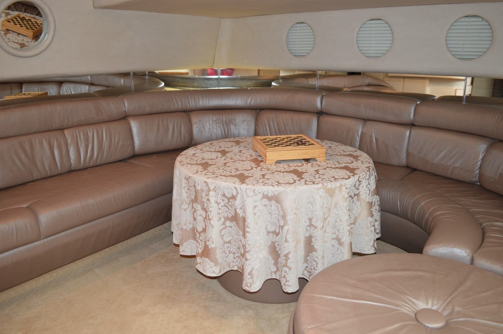1994 Sea Ray 500 Sundancer - Image 39