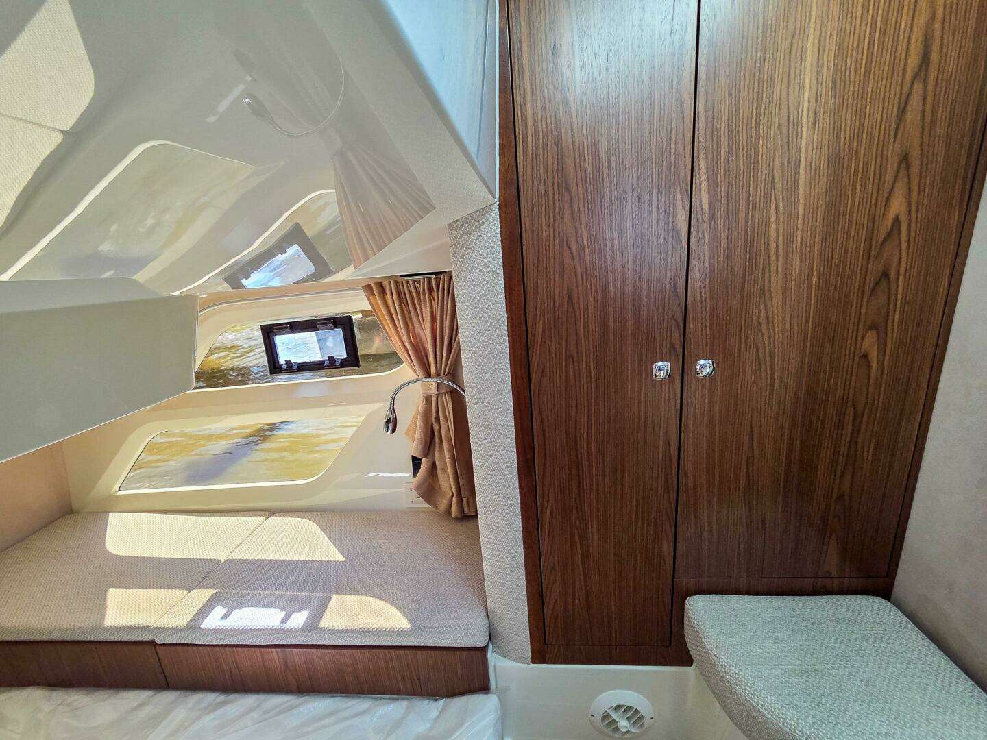 2026 Marex 330 Scandinavia - Image 50
