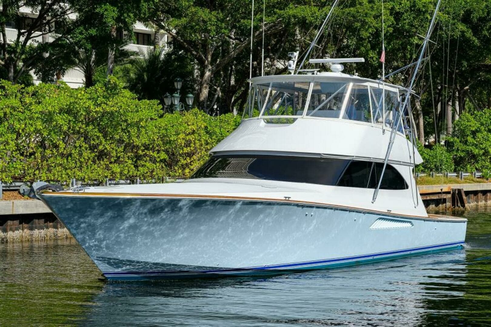 2008 Viking 60 Convertible - Image 6