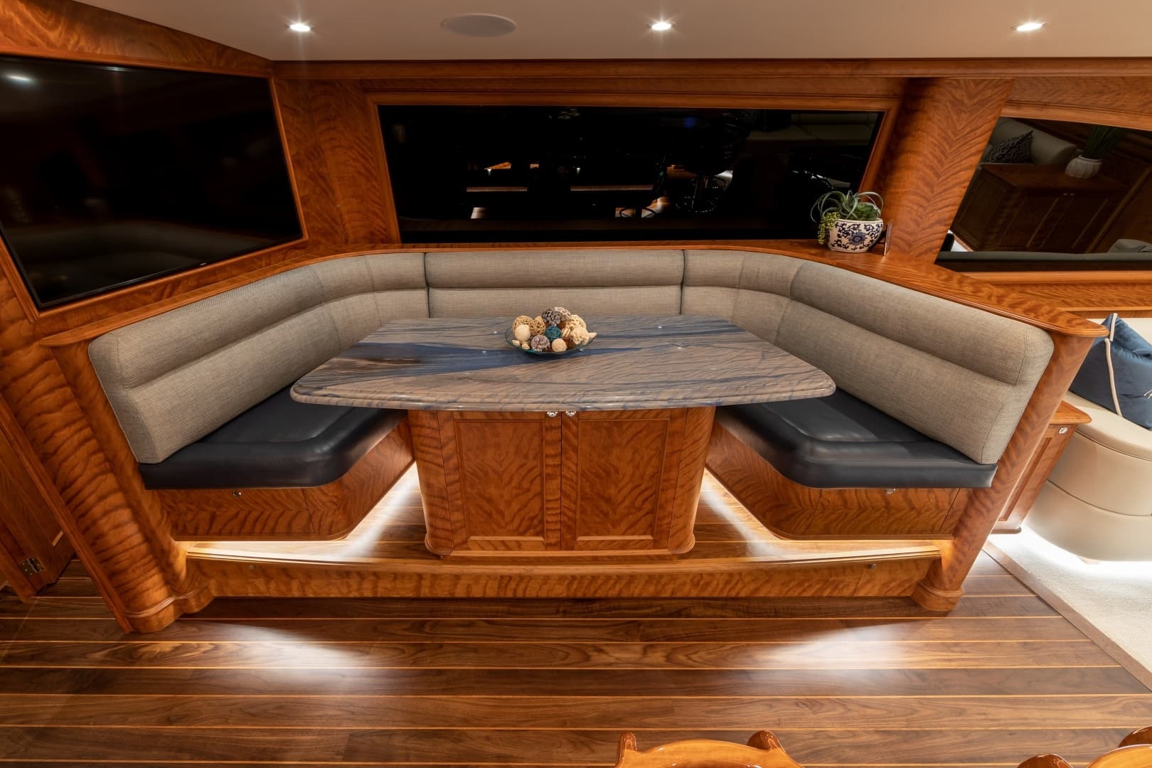 2021 Jarrett Bay — - Image 50