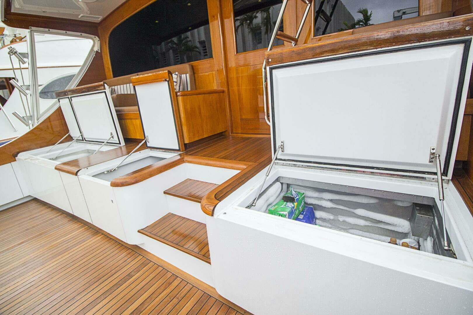2000 Merritt 80 Sportfish - Image 13