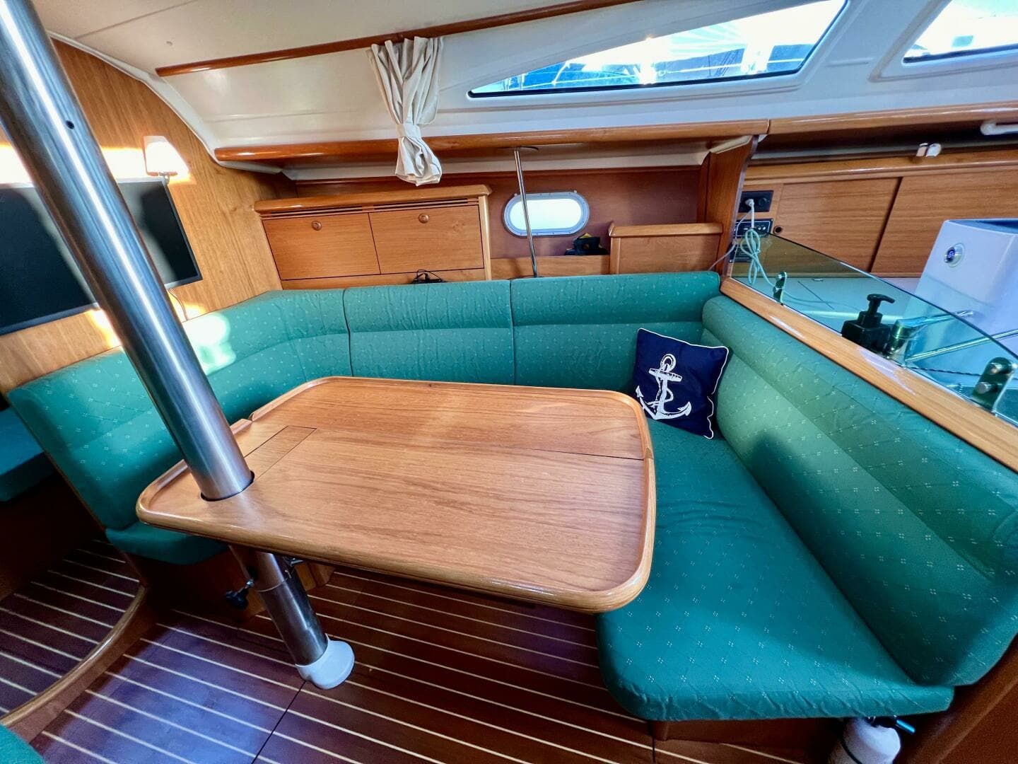 2005 Jeanneau Sun Odyssey 35 - Image 42
