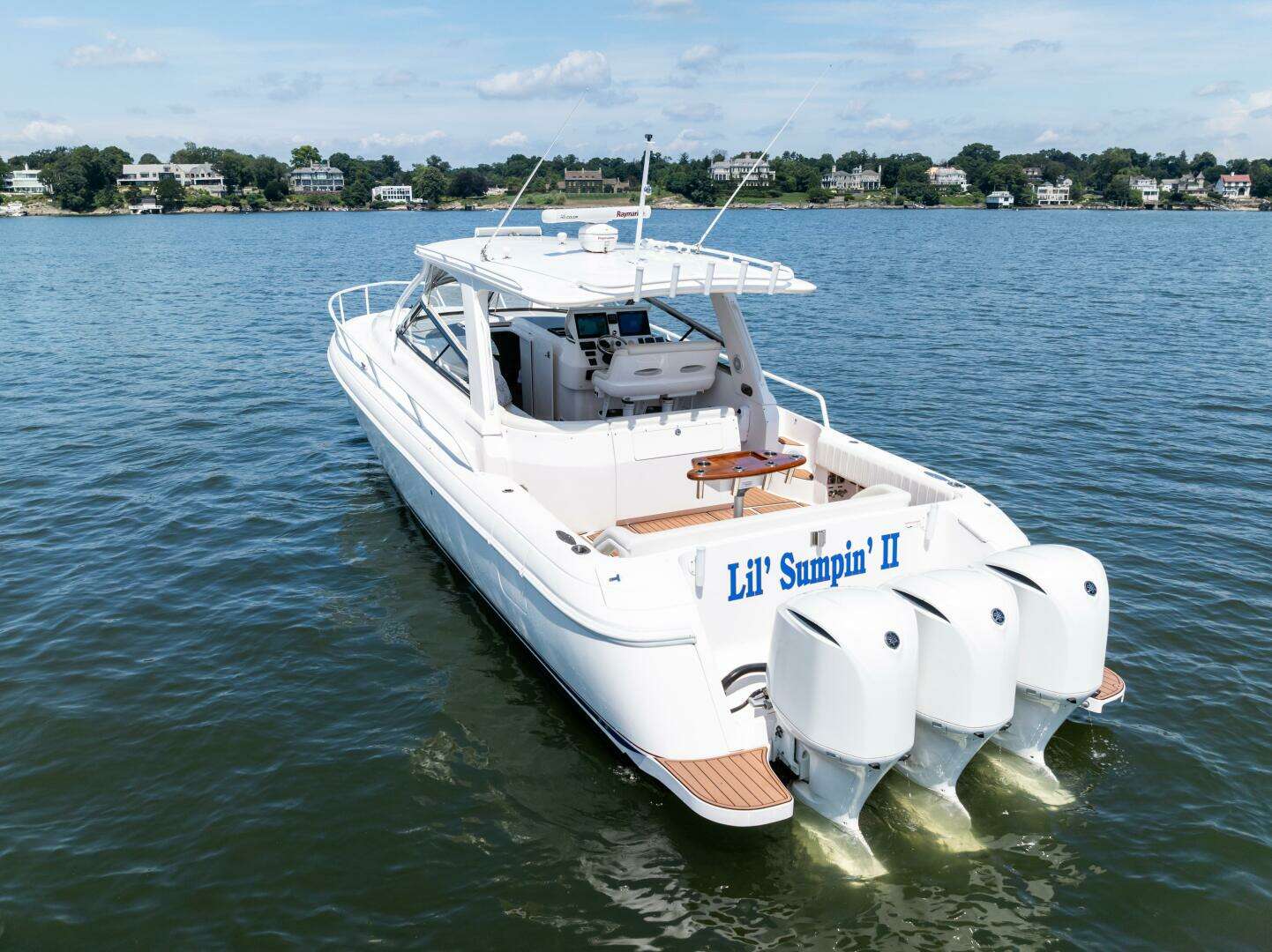 2015 Intrepid 430 Sport Yacht - Image 5