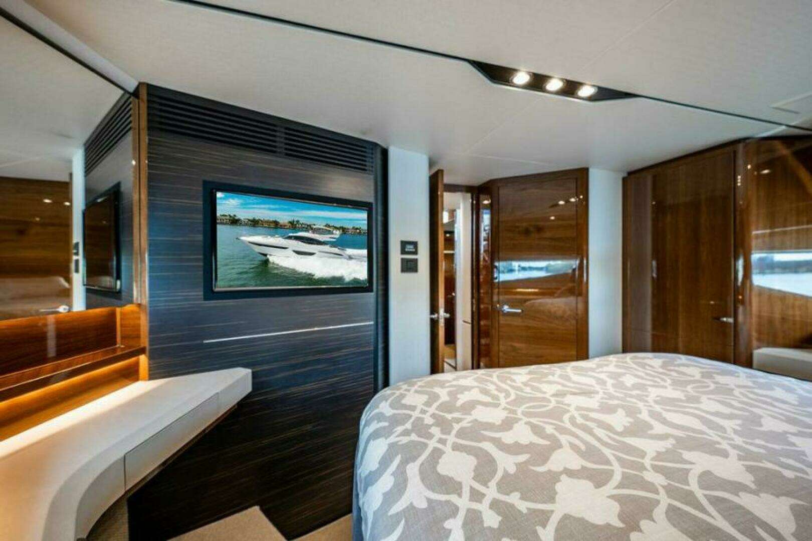 2016 Princess S65 - Image 13