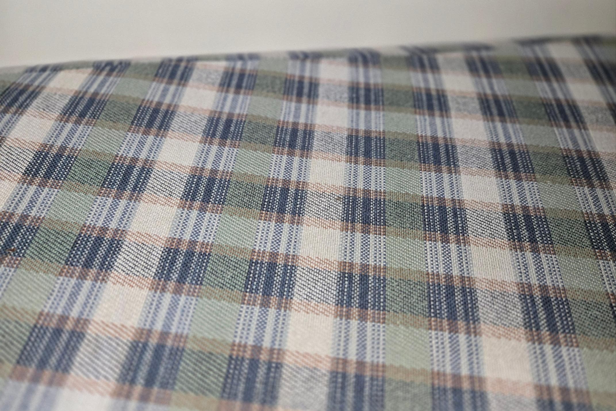 Plaid fabric pattern on Mainship Pilot 30, 1998 model interior.