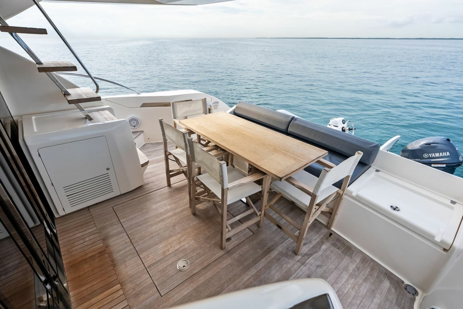 2018 Ferretti Yachts 800 - Image 19