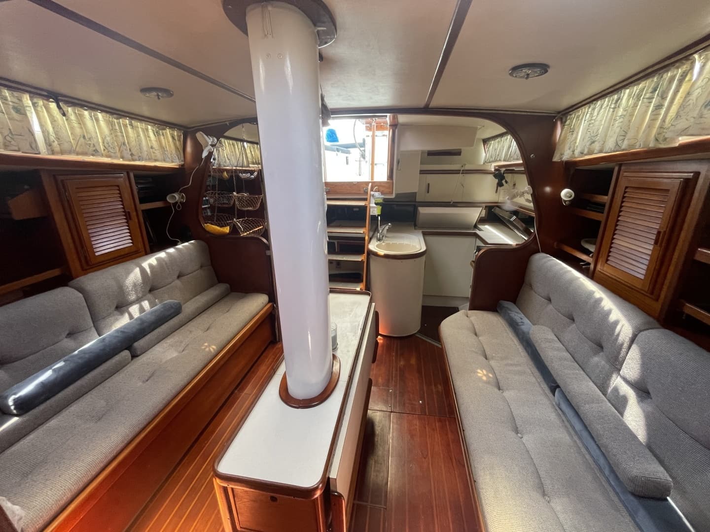 1986 Gulfstar Hirsch 45 - Image 19