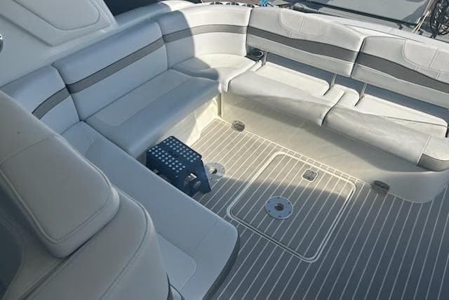 2018 Formula 40 Performance Cruiser interior with spacious seating and modern design.