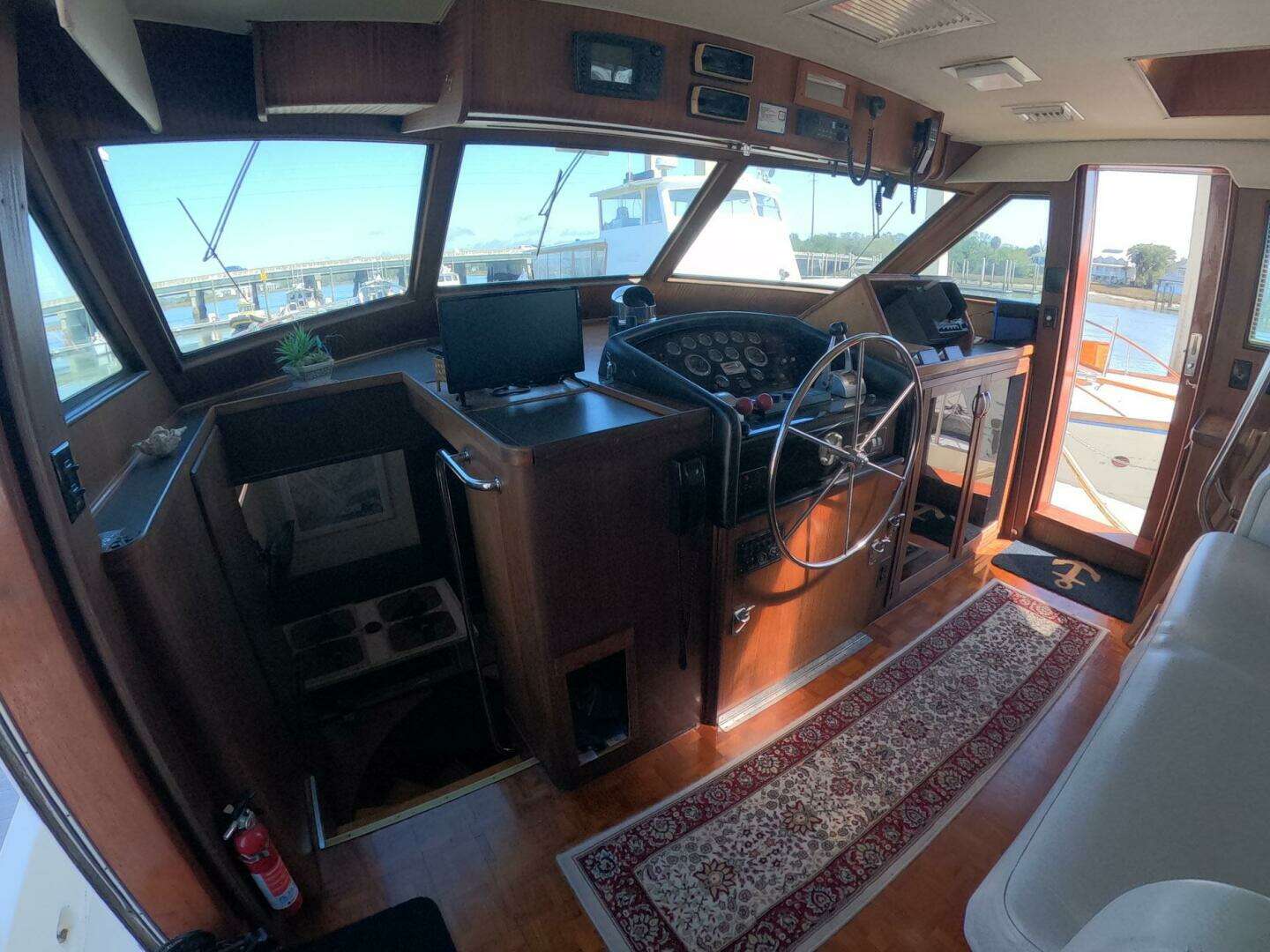 1987 Hatteras 54MY - Image 2