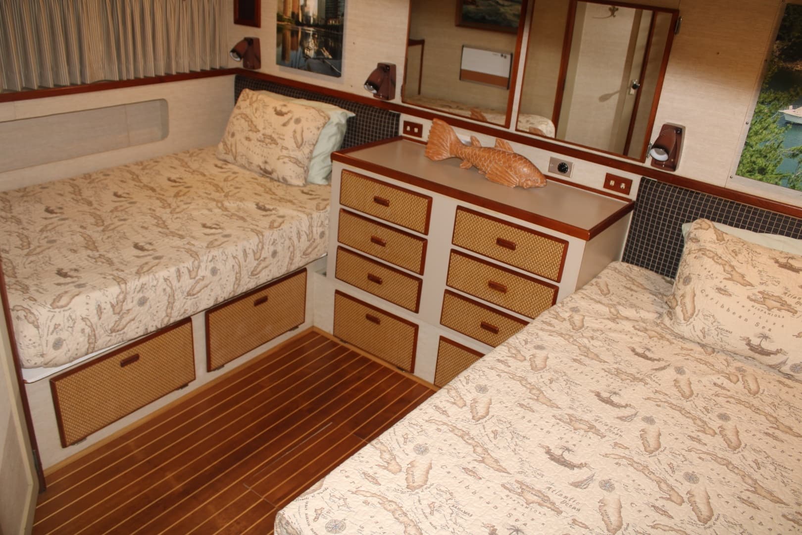 1983 Bertram Motor Yacht - Image 31