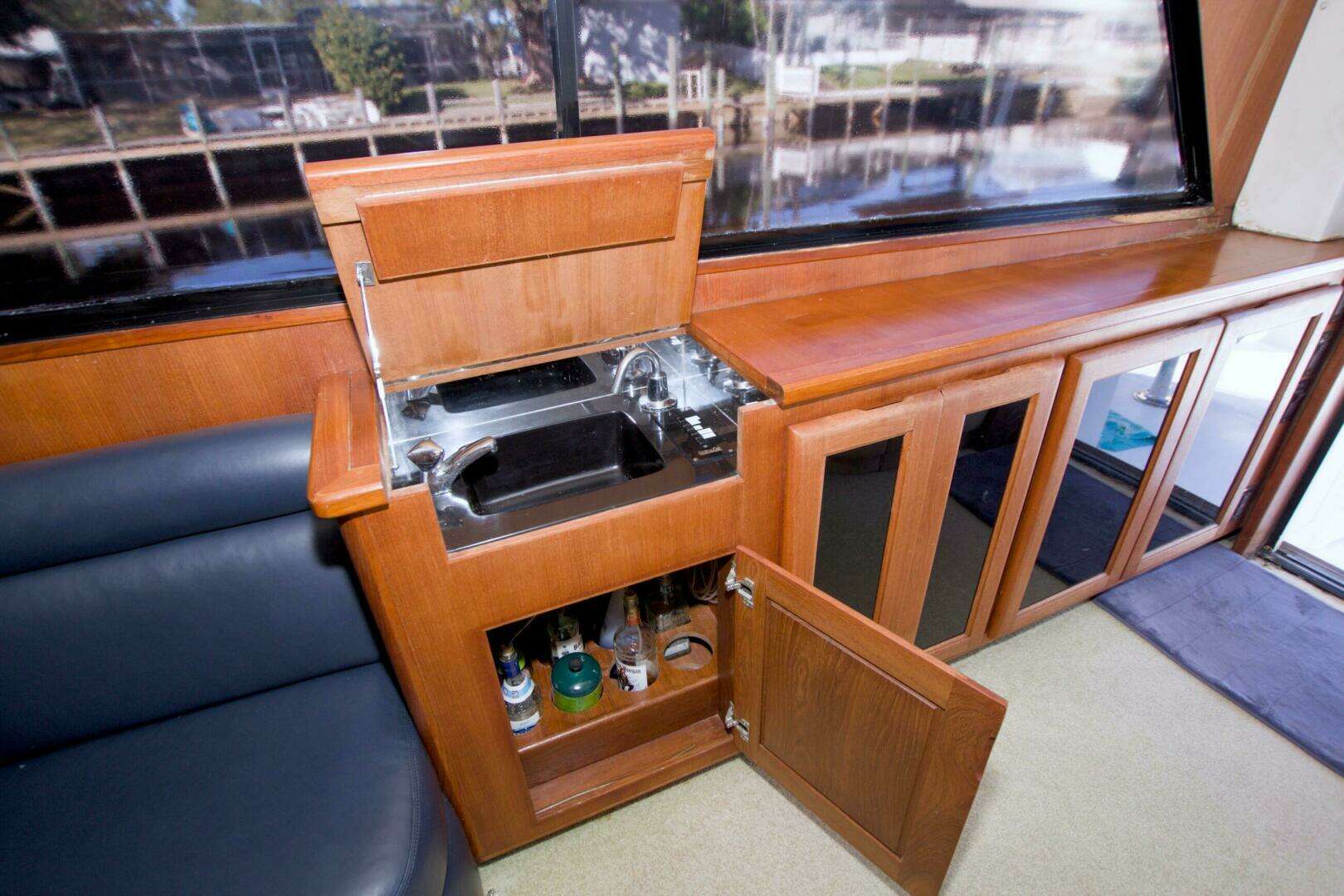 1990 Viking 53 Convertible - Image 50