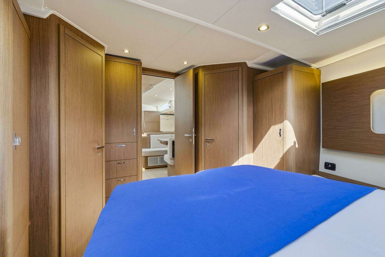 2024 Beneteau Oceanis Yacht 54 - Image 39