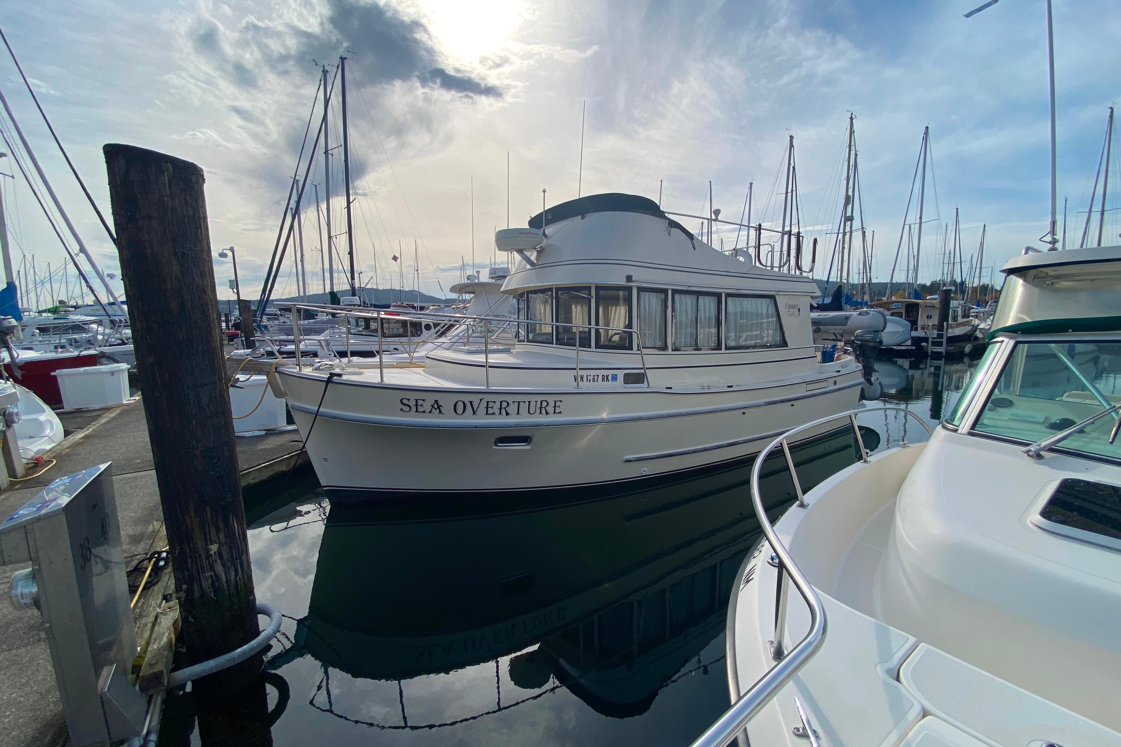 2002 Camano 30