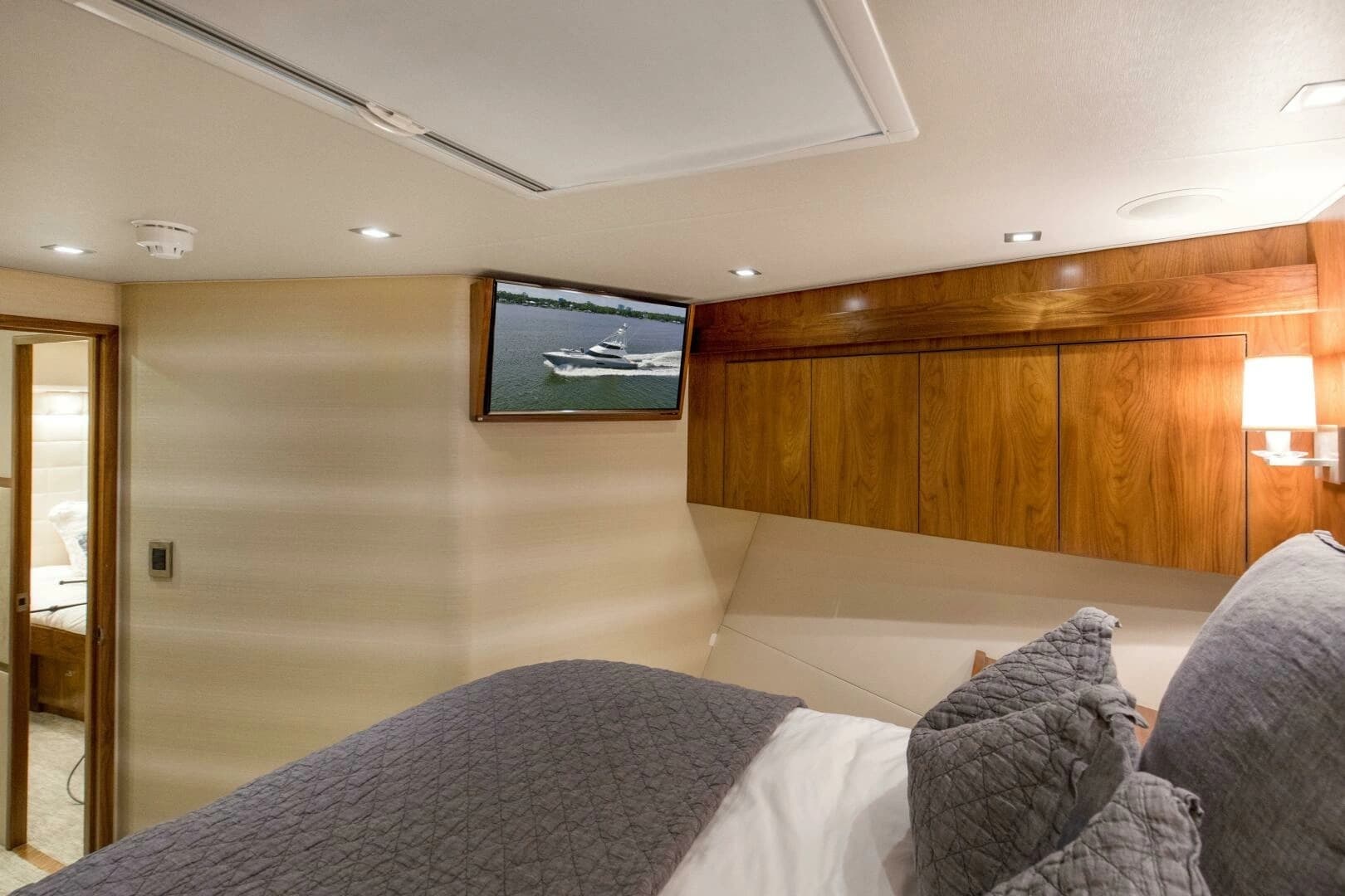 2016 Viking 92 Enclosed Bridge - Image 34