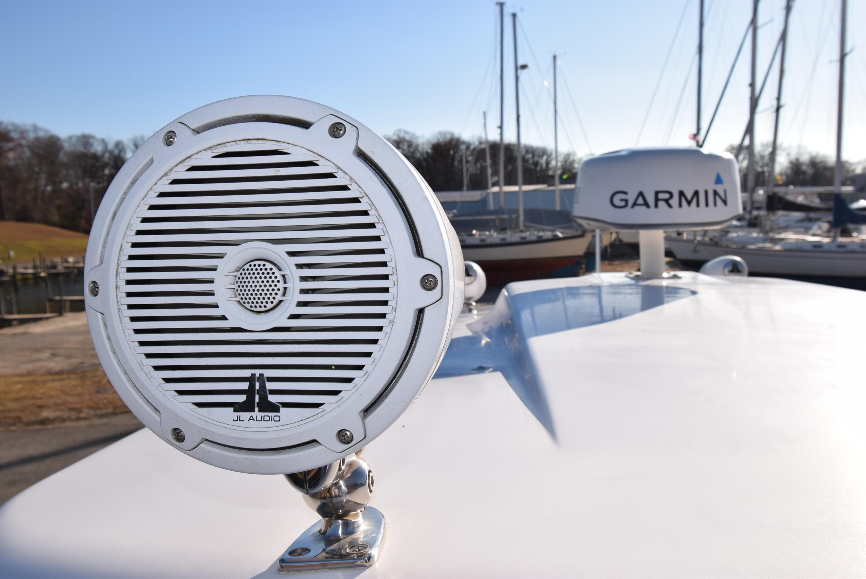 JL Audio speaker and Garmin device on 2005 Donzi 38 ZSF boat deck.