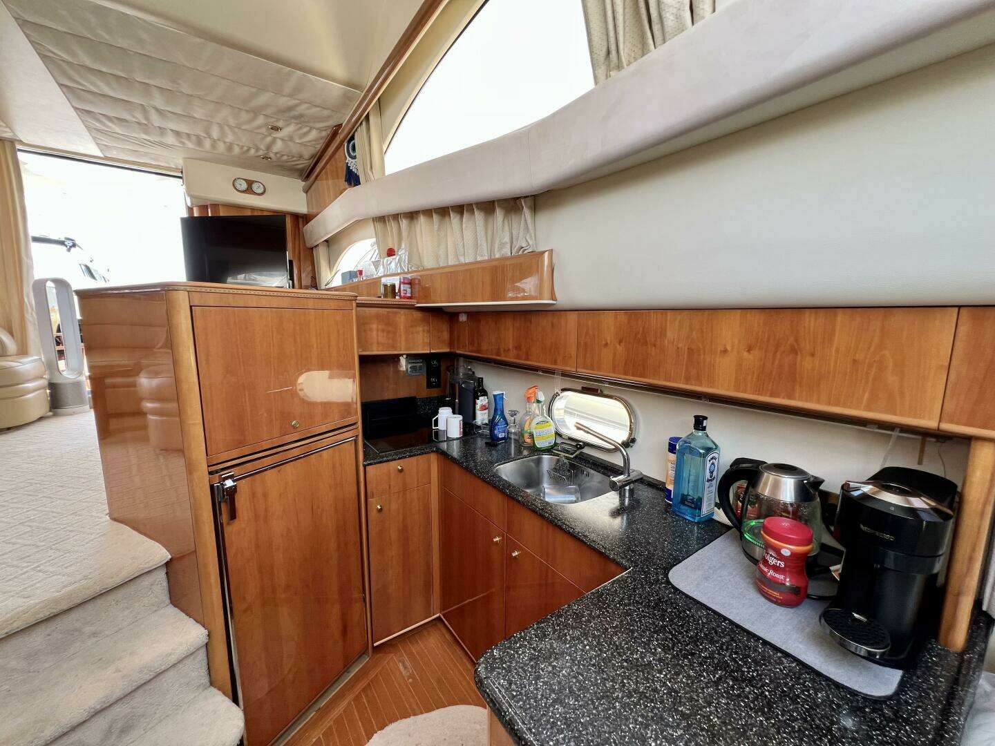 2000 Viking Princess 52 Flybridge - Image 56