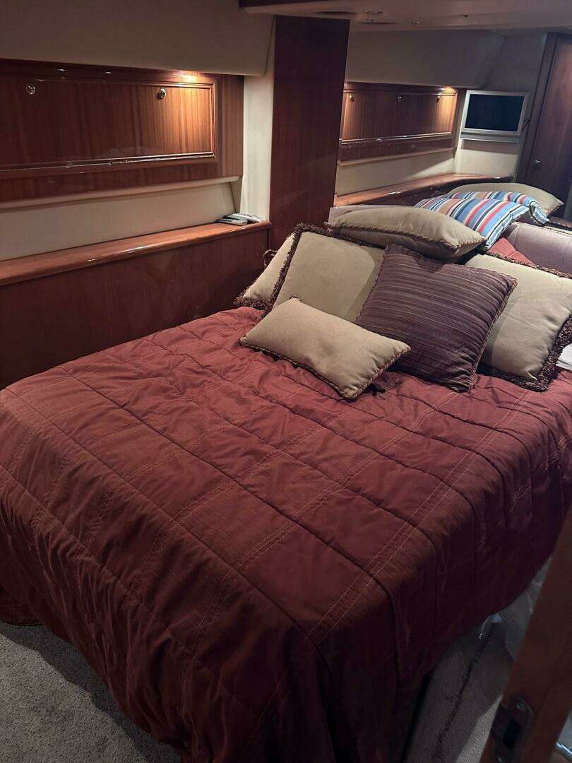 2008 Riviera 51 Convertible - Image 18
