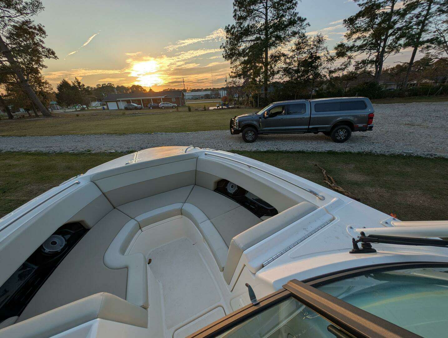 2023 Boston Whaler 240 Vantage - Image 31