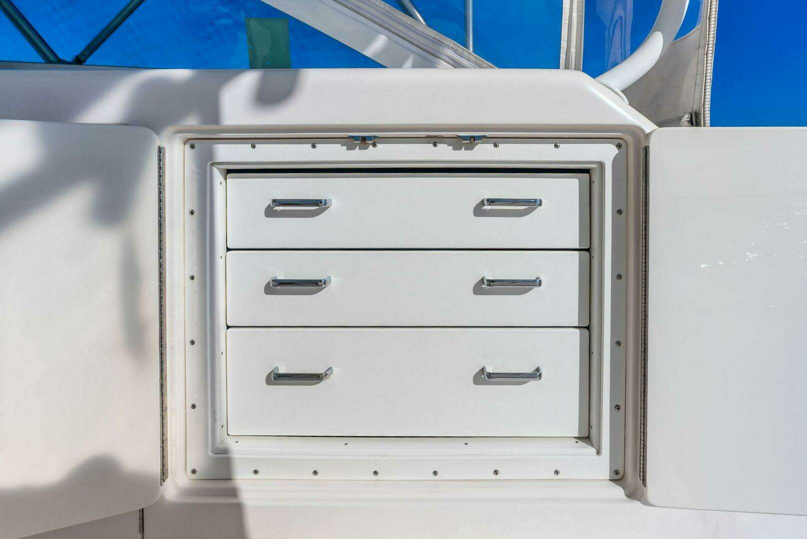 2006 Cabo 45 Express - Image 33