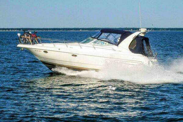 1998 Cruisers Yachts 3575 Esprit